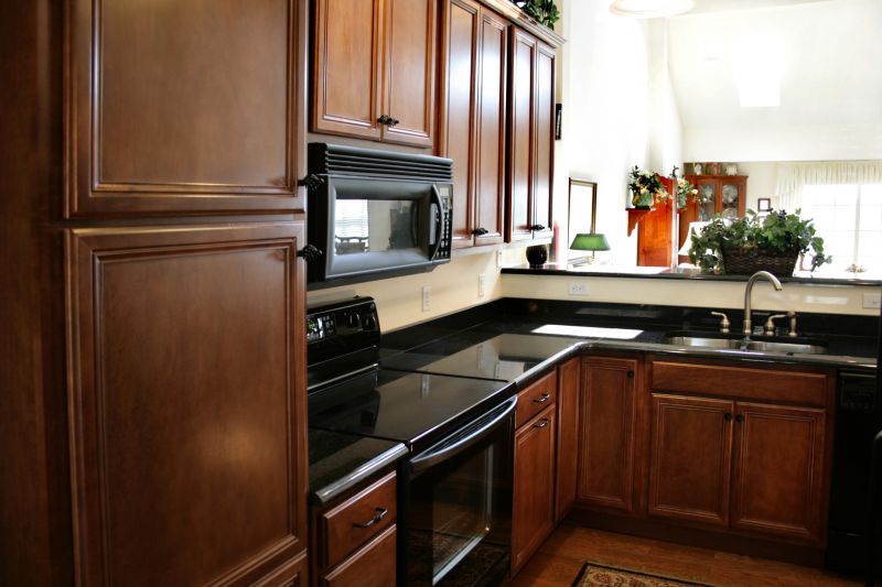 Kitchen Cabinets Refacing in Bloomington, IN